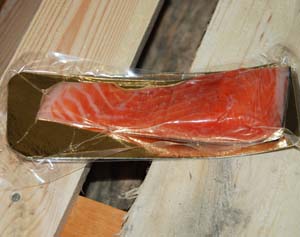 Superior Salmon fillet loin smoked, 200g vacuum frozen - Click Image to Close